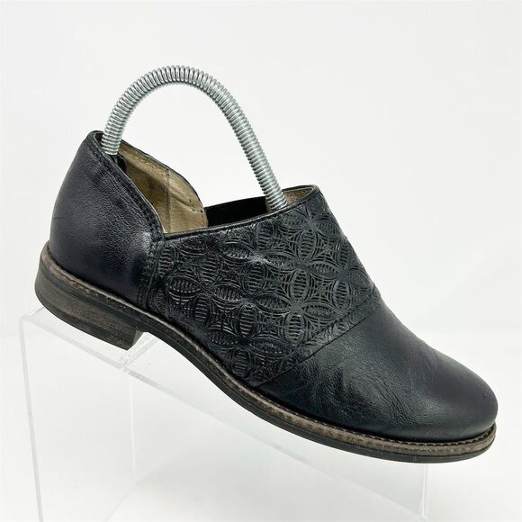 Miz Mooz Women's Tennessee Black Loafer Patterned Size 37 Casual Slip On - Picture 1 of 13